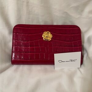 Oscar de la Renta Red Croc Embossed Large Travel Wallet Clutch